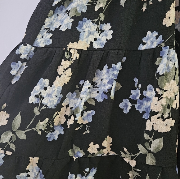 Flowy hydrangea skirt - Picture 2 of 3